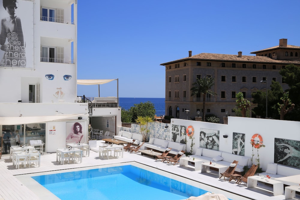 Zhero Hotel 53/55
