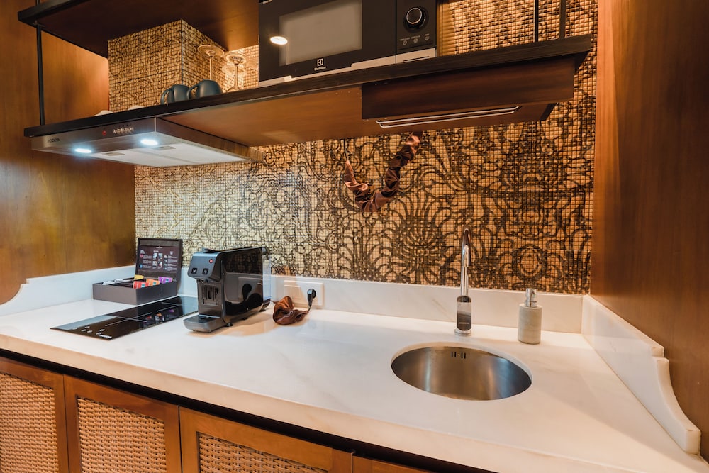 Ramayana Suites and Resorts 70/80