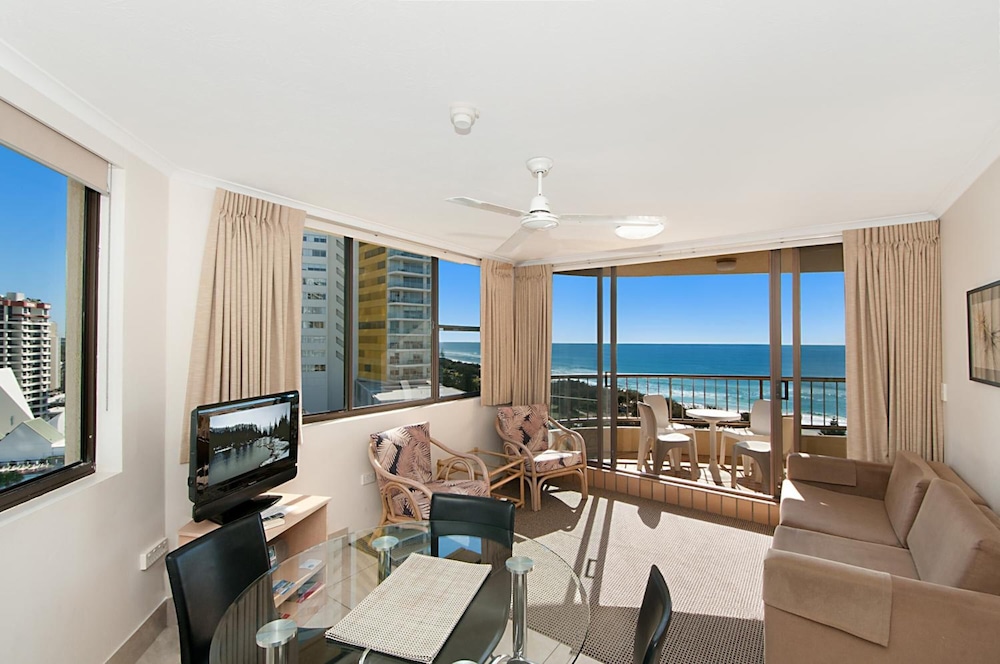 Voyager Resort 37/44