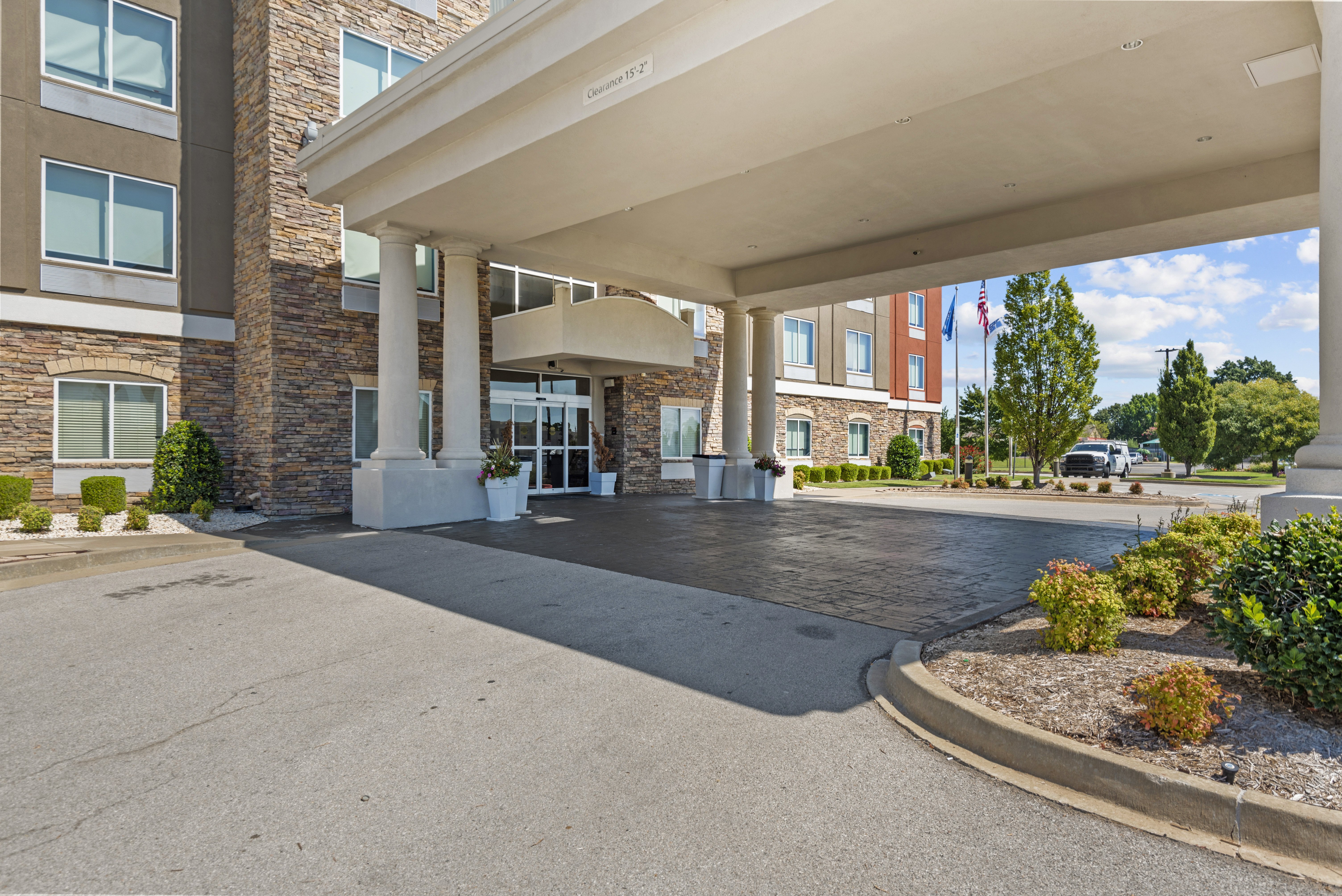 Holiday Inn Express Hotel & Suites Tulsa South Bixby 43/50