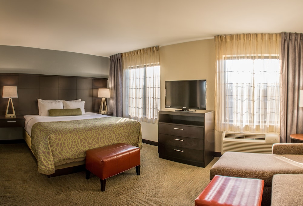 Staybridge Suites Schererville 10/55