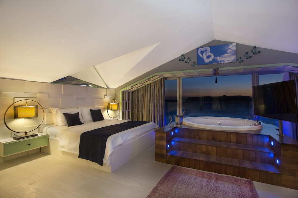 Sea View Hotel 19/50