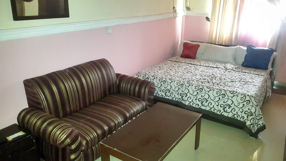 Maria Suites 30/41