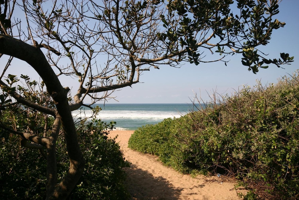 Cowrie Cove Guest House 40/50