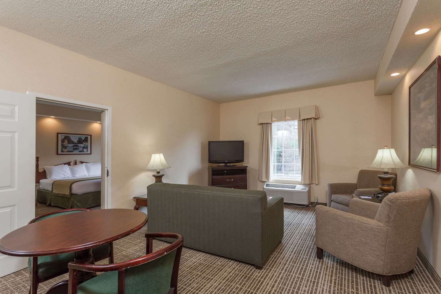 Baymont By Wyndham Columbia Maury 15/28