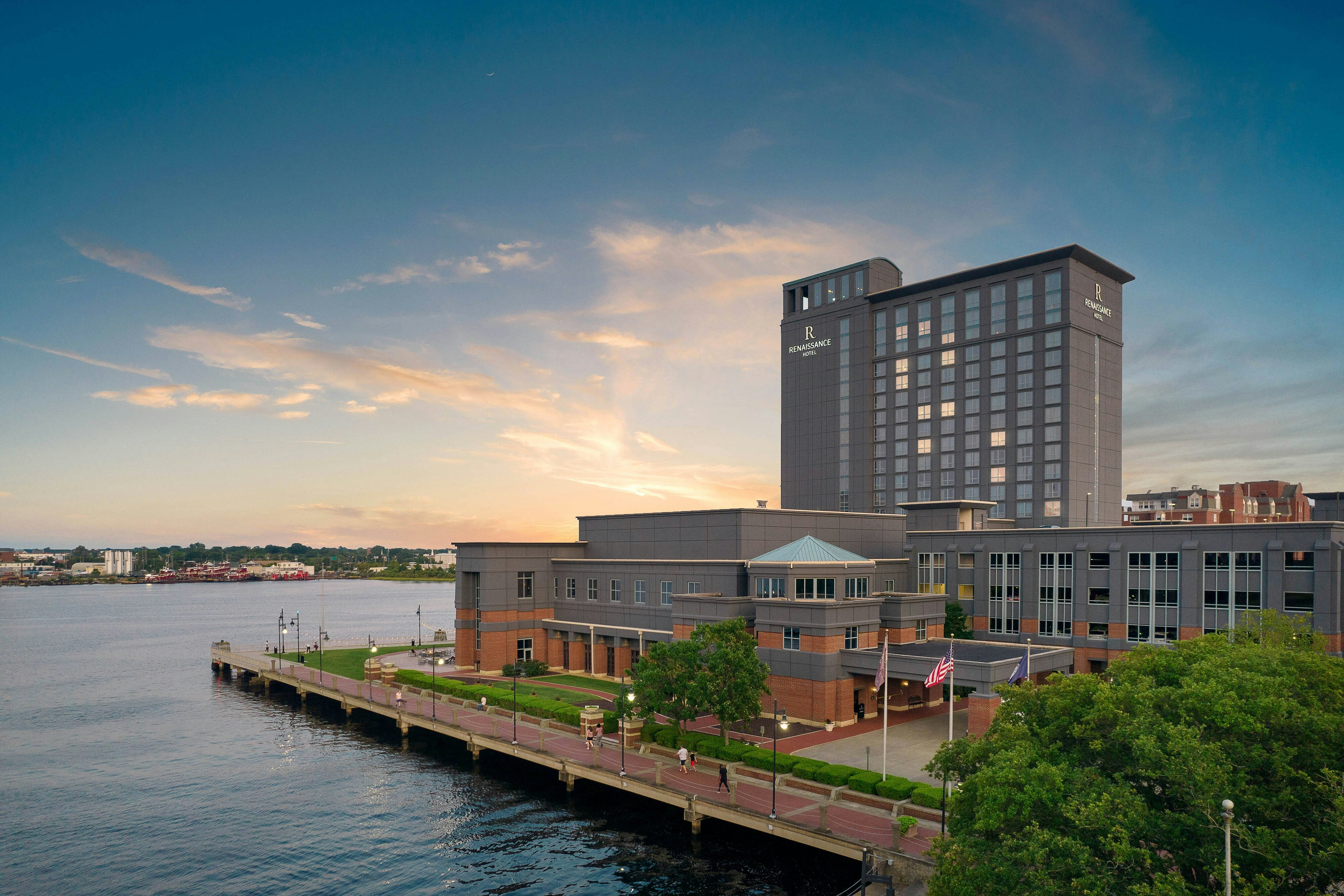 Renaissance Portsmouth-Norfolk Waterfront Hotel in PORTSMOUTH - VA