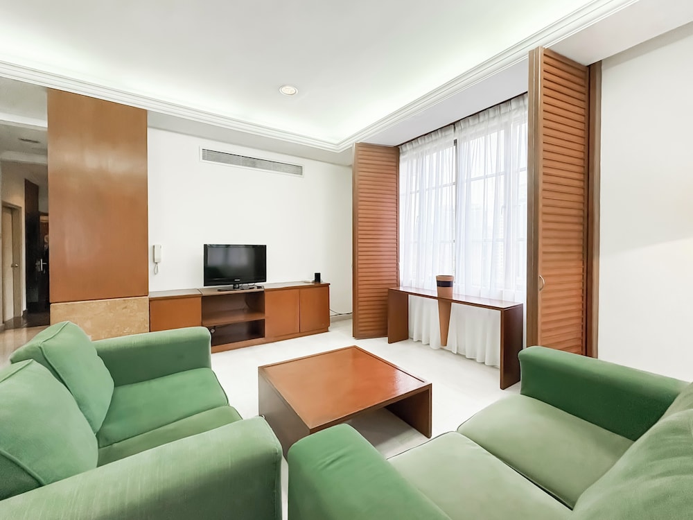 THE MAPLE SUITE 38/50