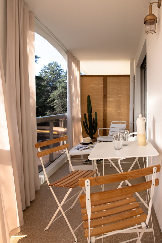 MOB Hotel Cannes 16/37