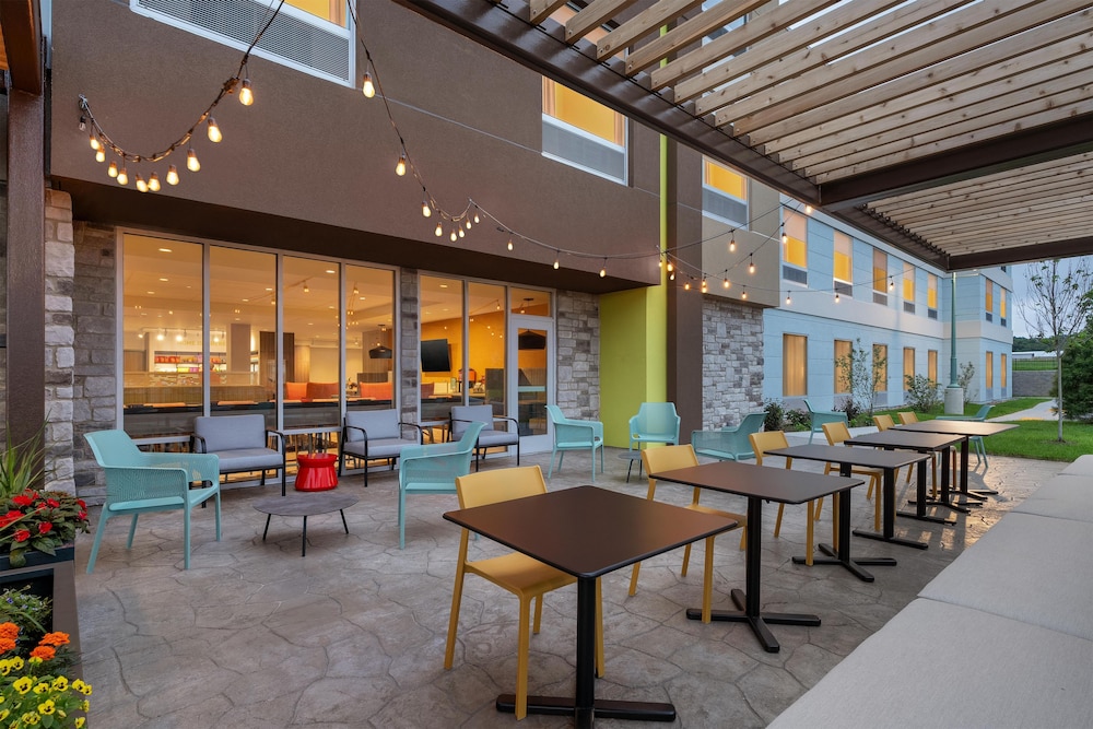 Home2 Suites by Hilton Hazleton 29/43