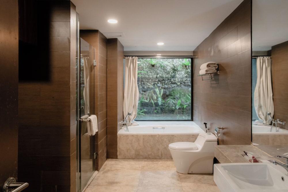 Amaroossa Suite Bali 68/69