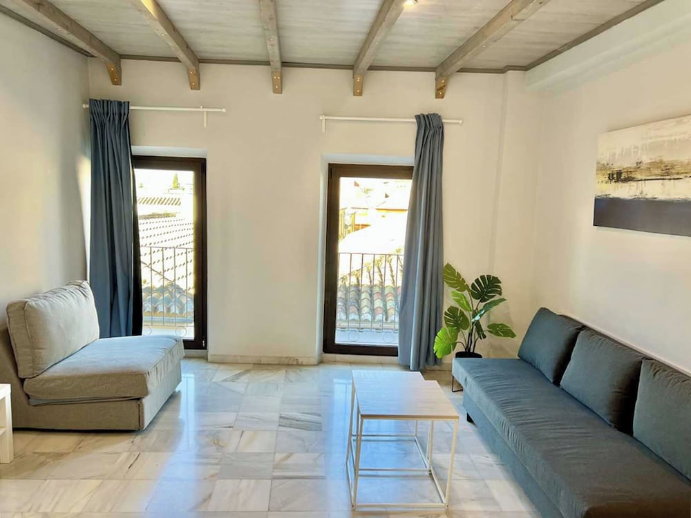 APARTAMENTOS 3000 REALEJO GRANADA CENTRO 11/40