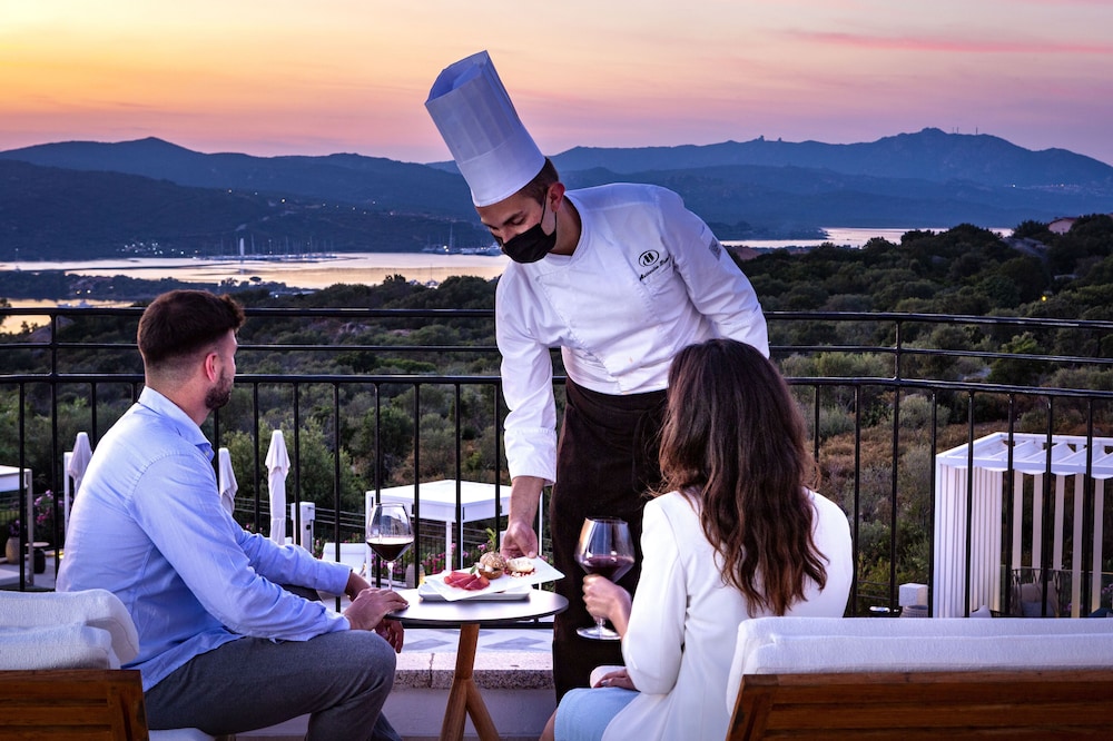 Sulia House Porto Rotondo, Curio Collection by Hilton 46/99