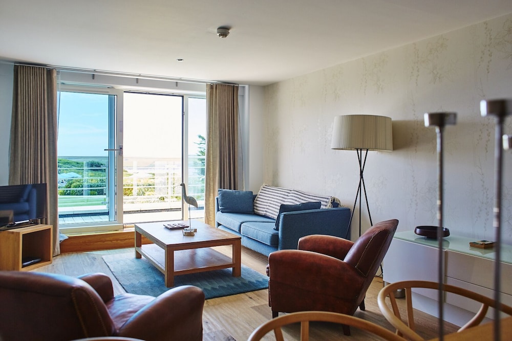 St Moritz Hotel 27/50