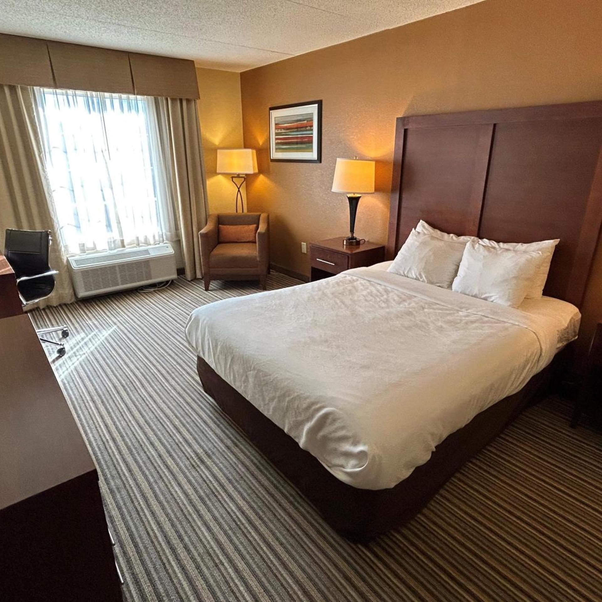 Room, Double Bed, Bathtub, Accessible