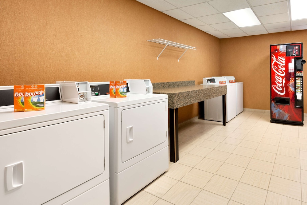Homewood Suites by Hilton Fort Myers Airport/FGCU 8/47