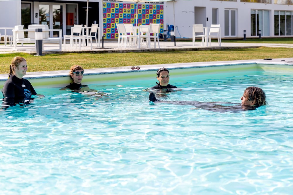 Ride Surf Resort Spa 42/50