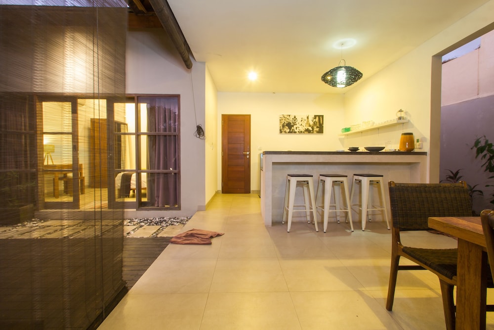 Echo Beach Villa and Apartment 7/65
