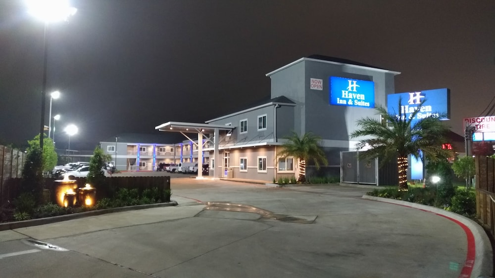 Haven Inn & Suites 53/63