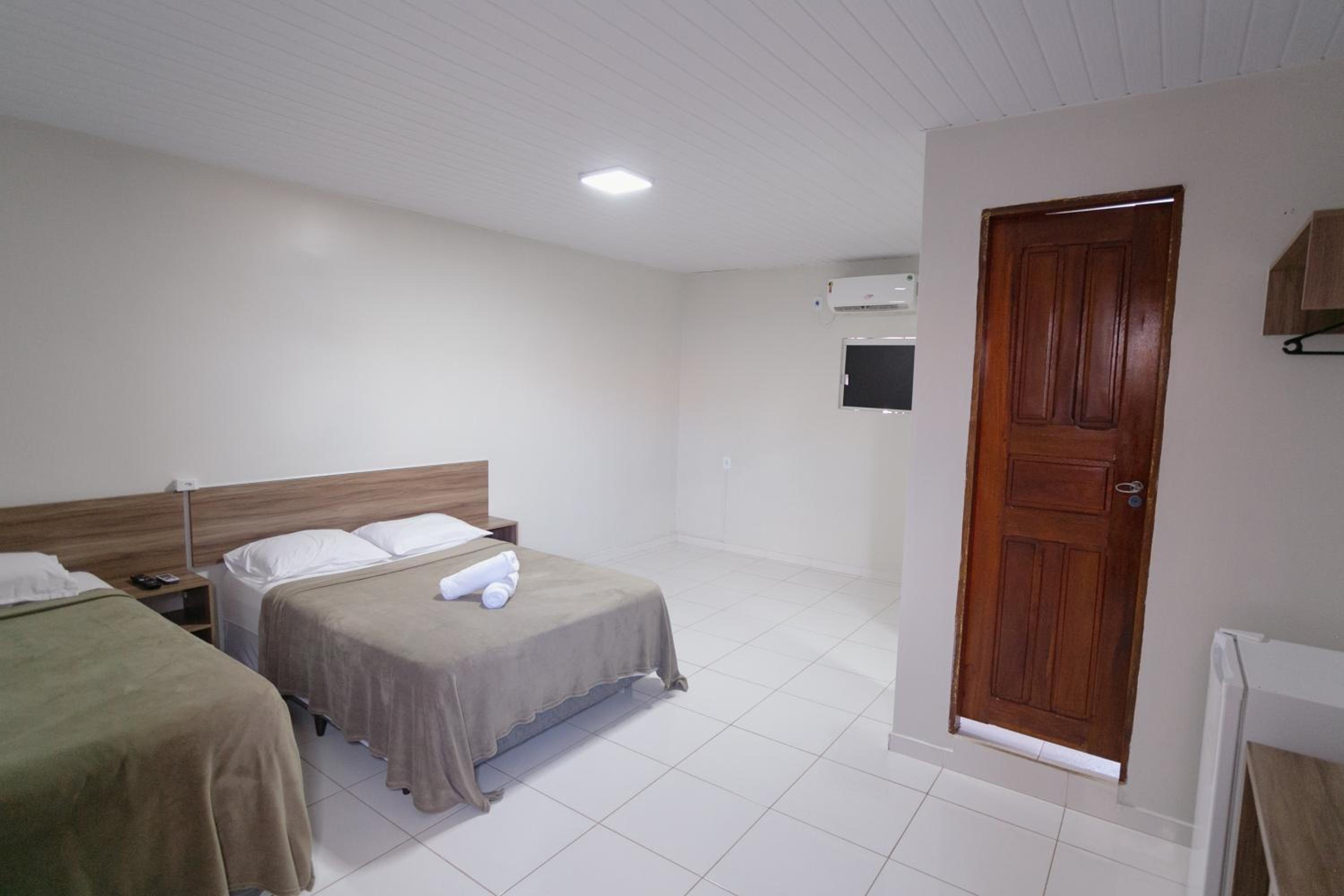 Hotel Verde Mares 11/50