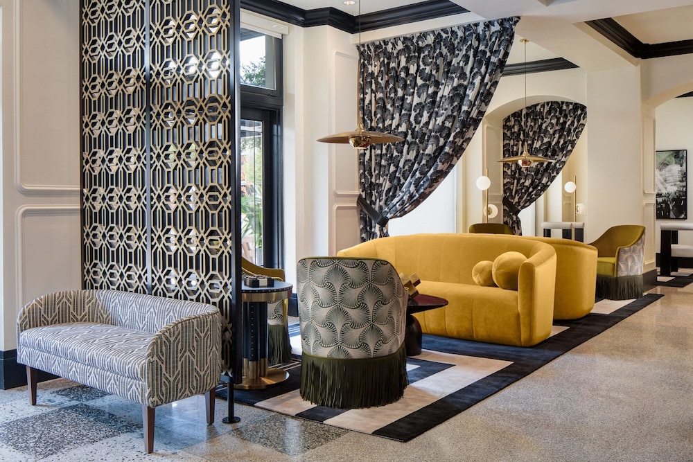 LaSalle Boutique Hotel 23/39