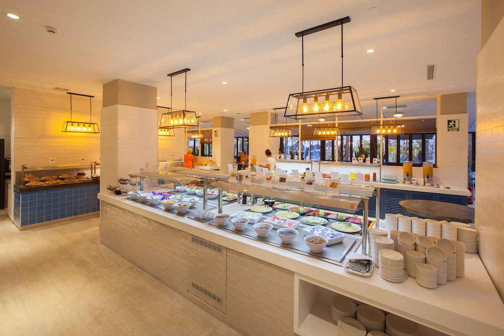 Corallium Beach Hotel by Lopesan Hotels - Adults Only 70/70