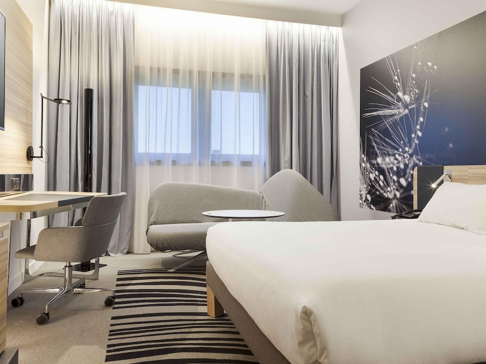 Novotel Tours Centre Gare 23/65