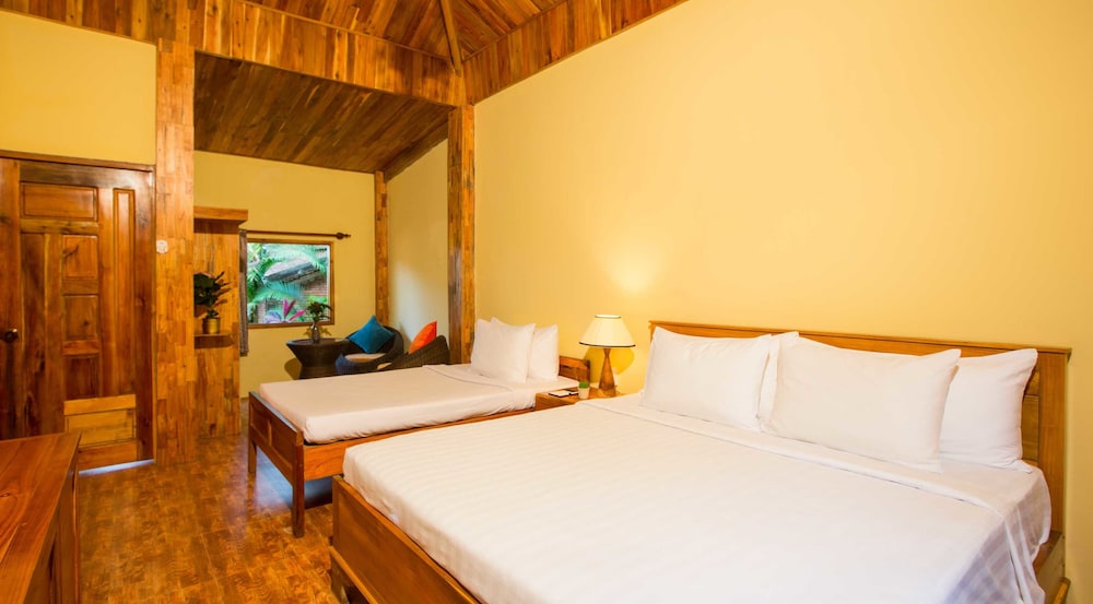 Chez Carole Beach Resort 11/50