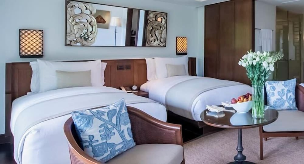 2 Bedrooms, Grand, Pool, Suite, King and Twin Beds, Sea View، Anantara Layan Phuket Resort 3/10