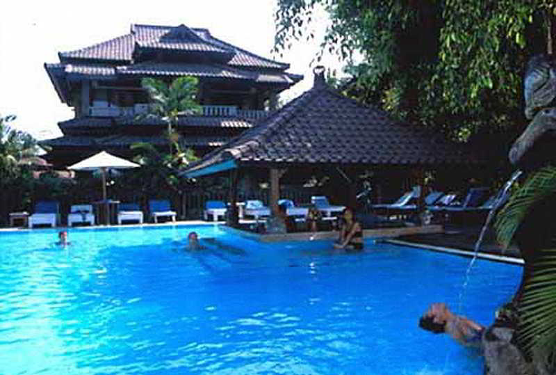 Hotel Puri Bambu 36/39