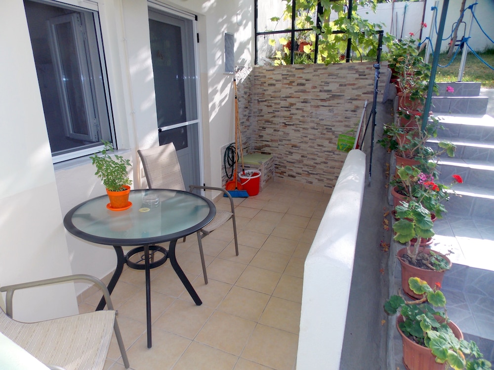Nikos Apartments 22/33