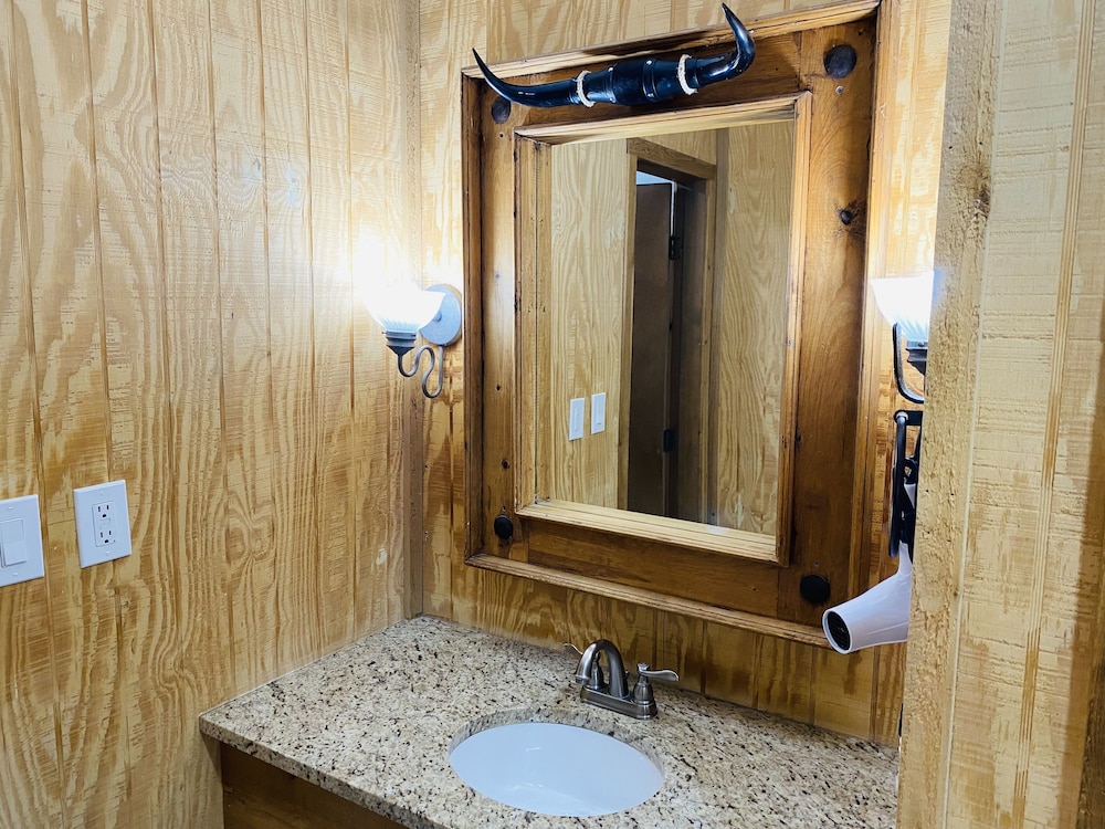 Big Texan Motel 48/50