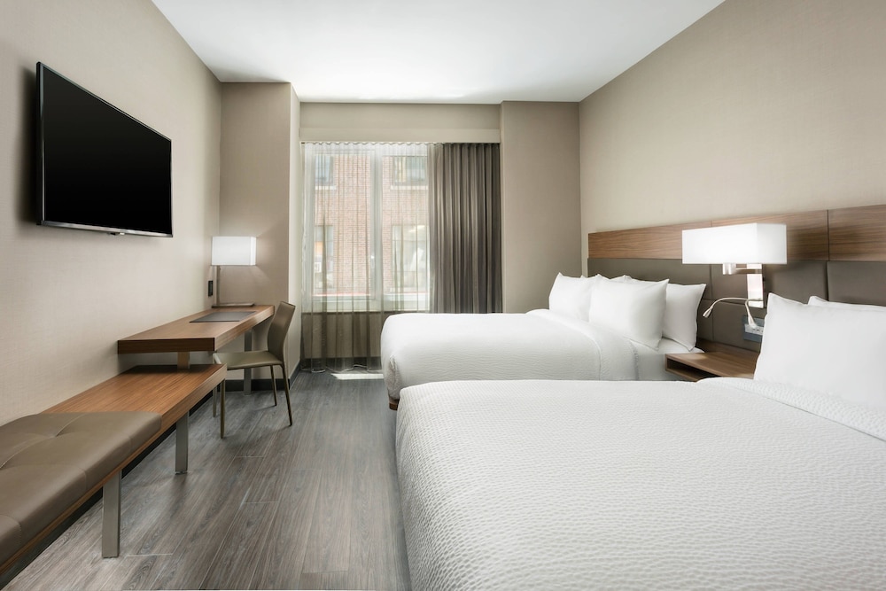 AC HOTEL NEW YORK TIMES SQUARE 21/75