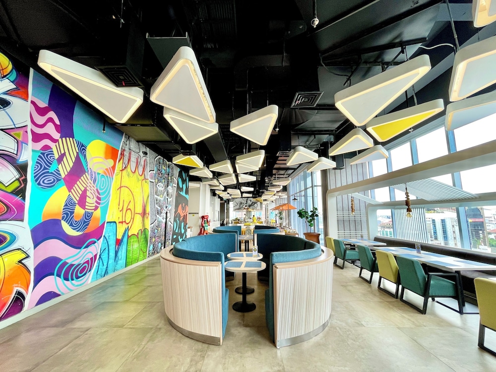 Yello Hotel Harmoni Jakarta 43/64