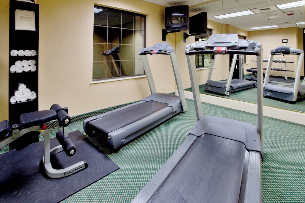 Holiday Inn Hotel And Suites Raleigh Cary I 40 Walnut St 28/68