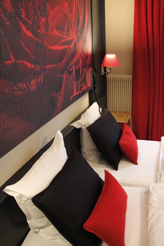 Hotel Roses Ex Hotel Aux Trois Roses 59/70