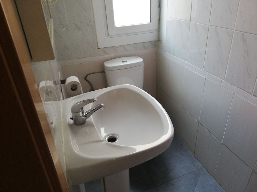 Hostal River 24/34