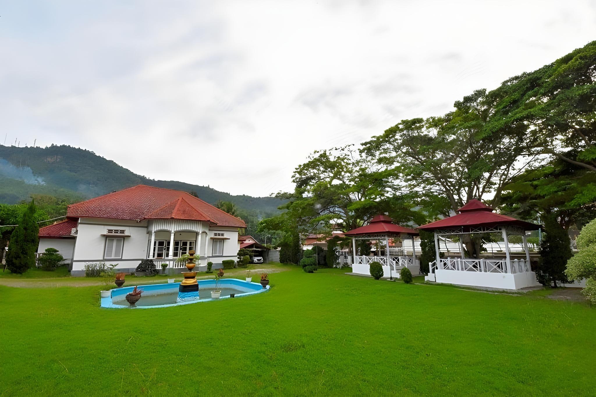Khas Ombilin Hotel 28/33