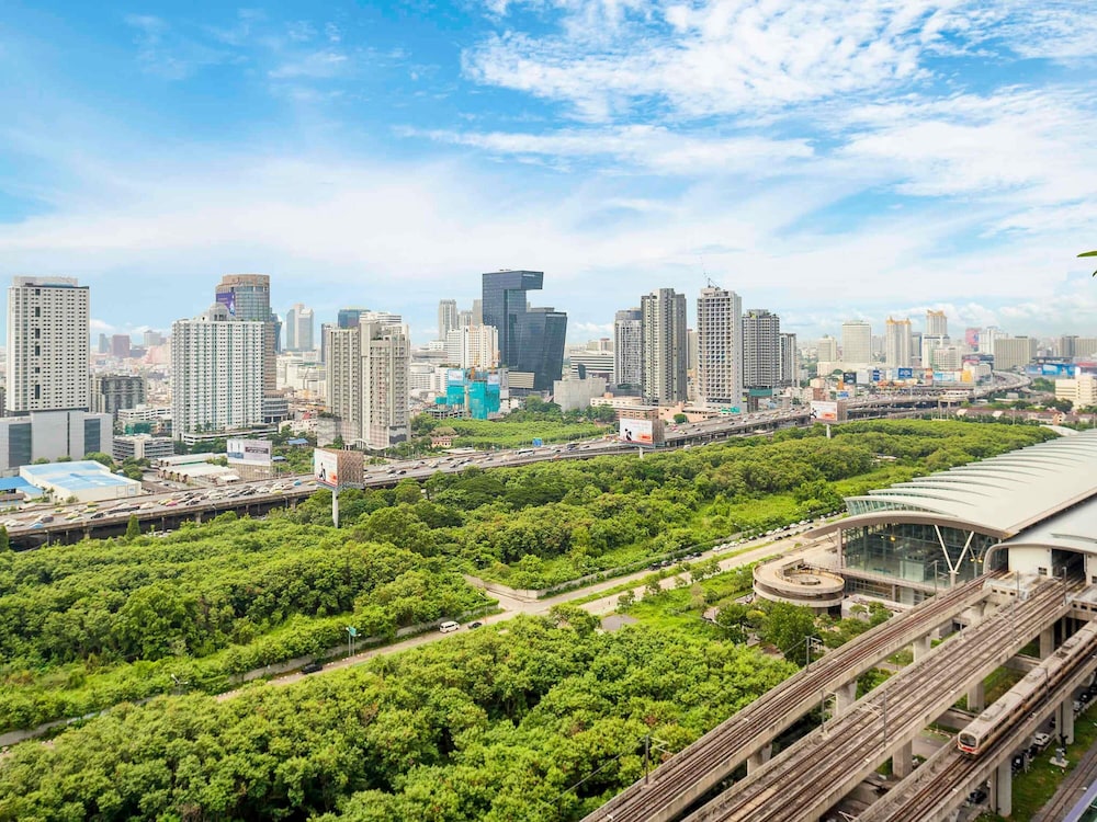 Mercure Bangkok Makkasan 74/79