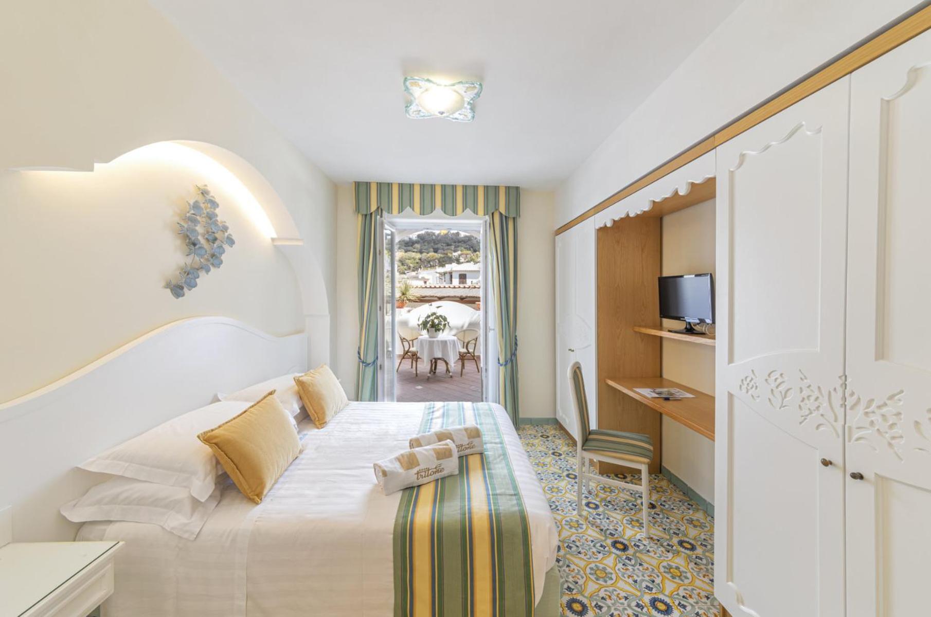Room, King Bed