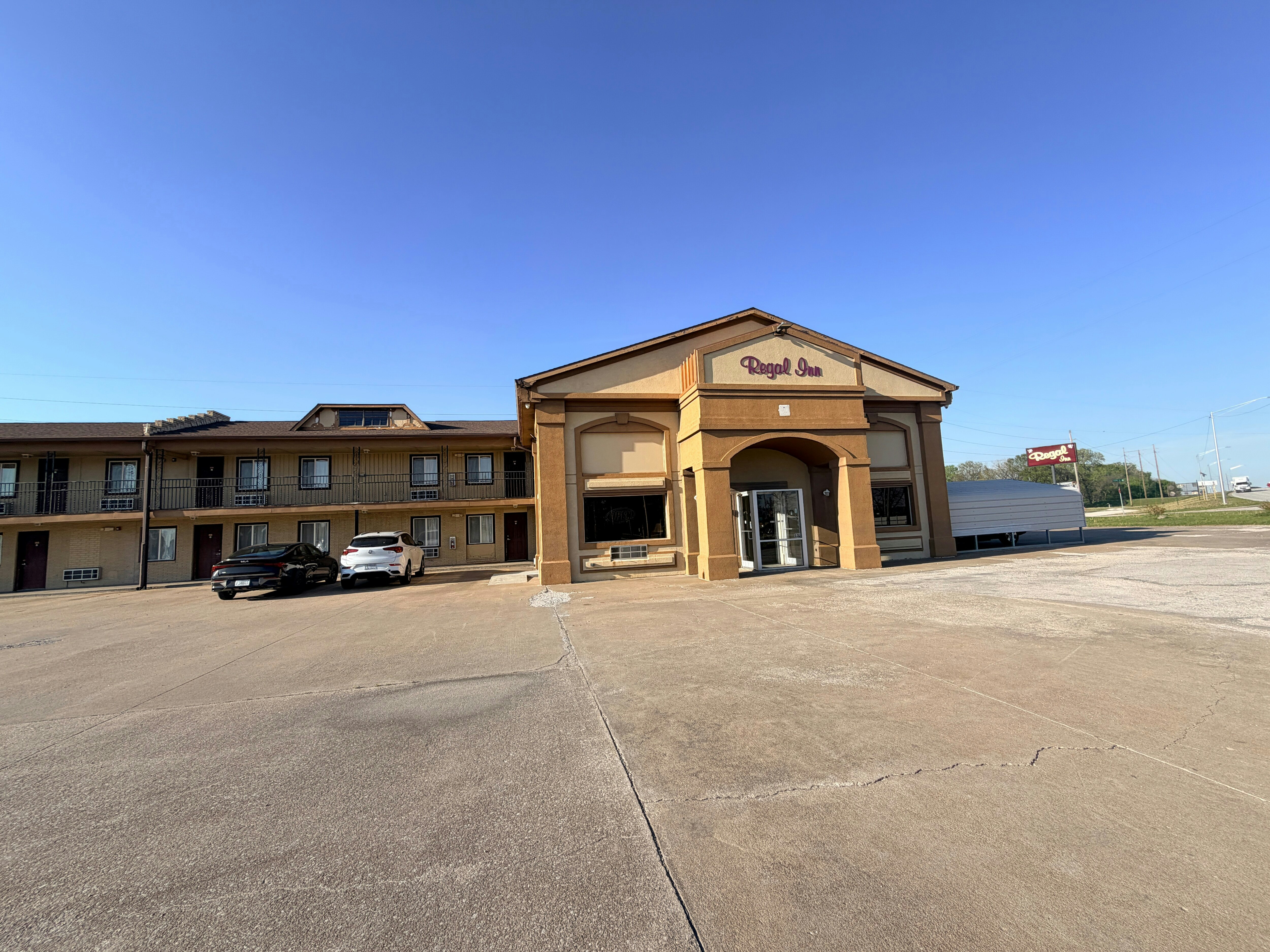 Regal Inn Coffeyville KS US 169 24/31