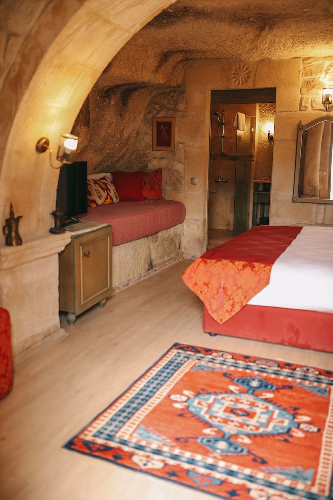 Elaa Cave Hotel 3/50