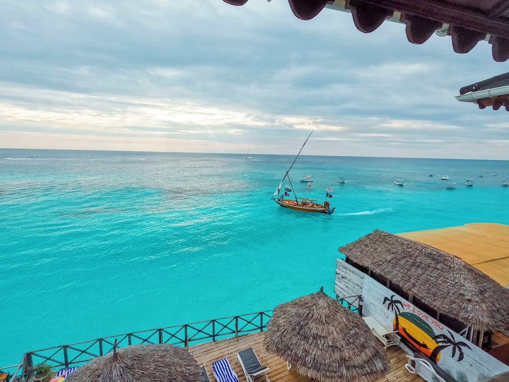 Langi Langi Beach Bungalows 23/47