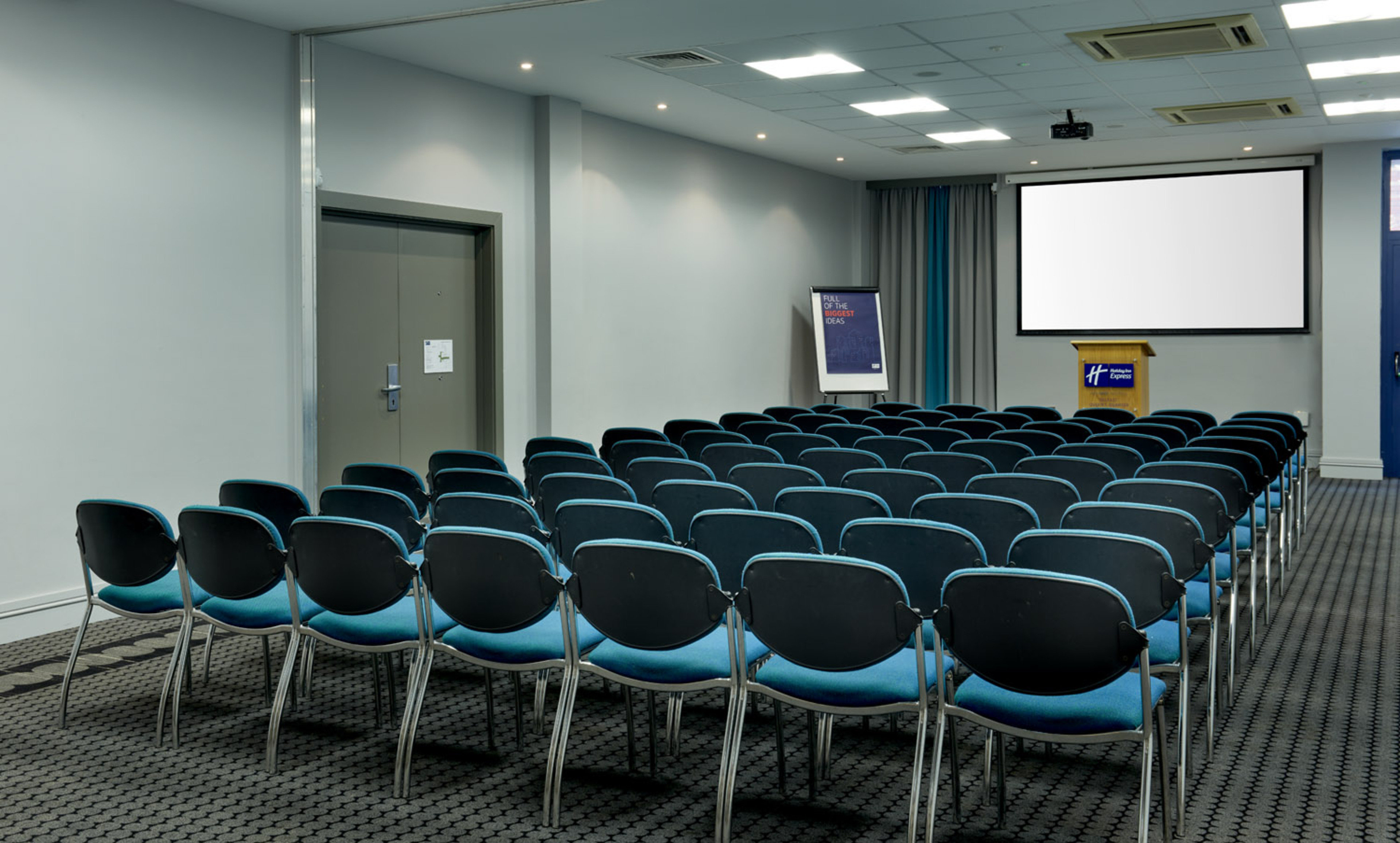 Holiday Inn Express Belfast City 38/50