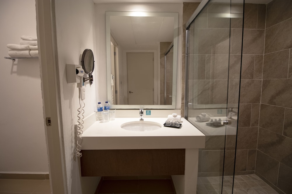 Oceano Palace Beach Hotel 50/50