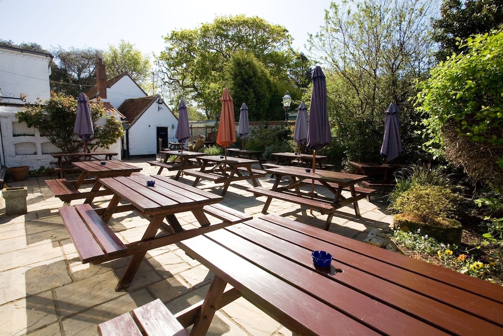 Lifeboat Inn 16/20