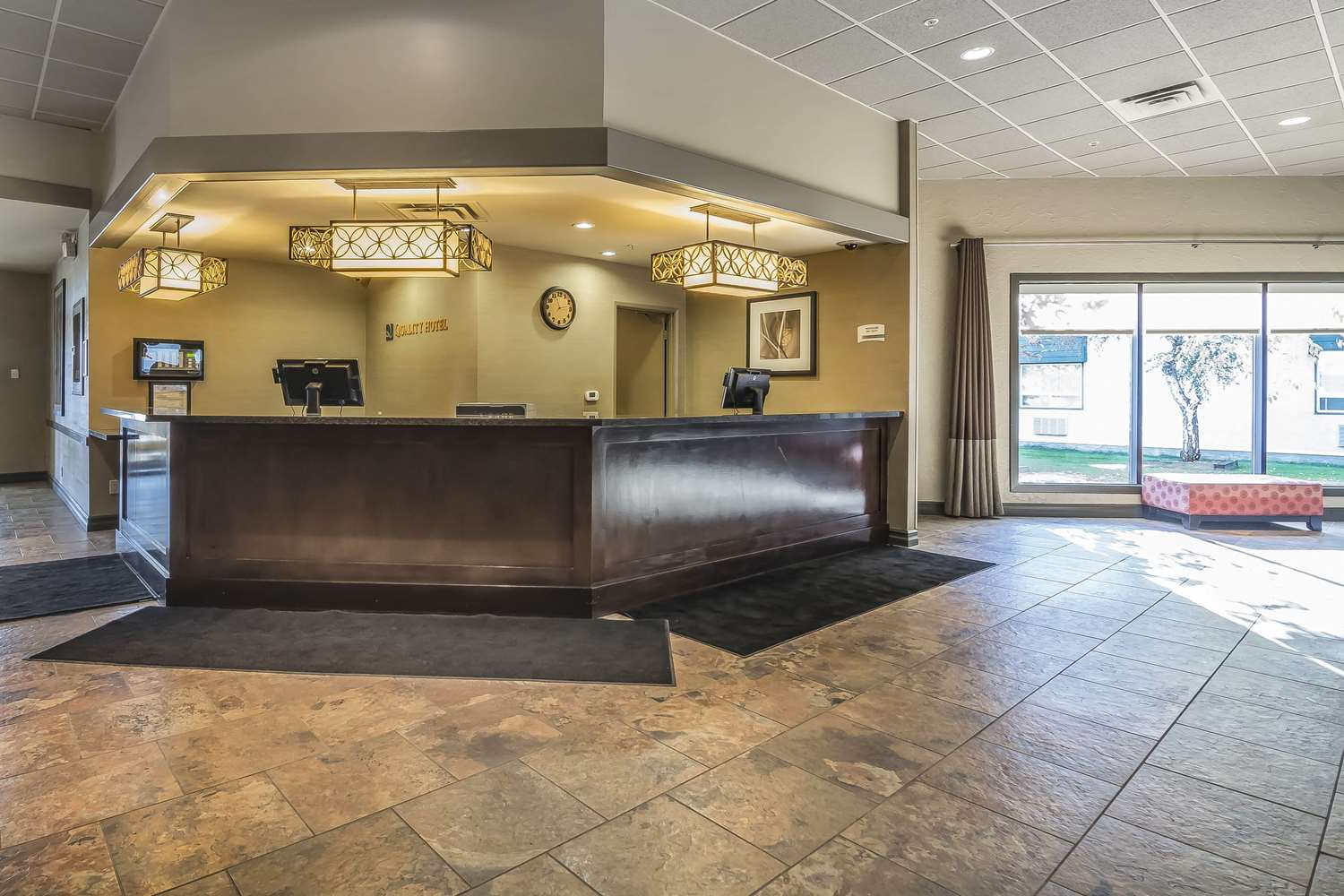 Quality Hotel & Conference Centre Fort McMurray 1/41