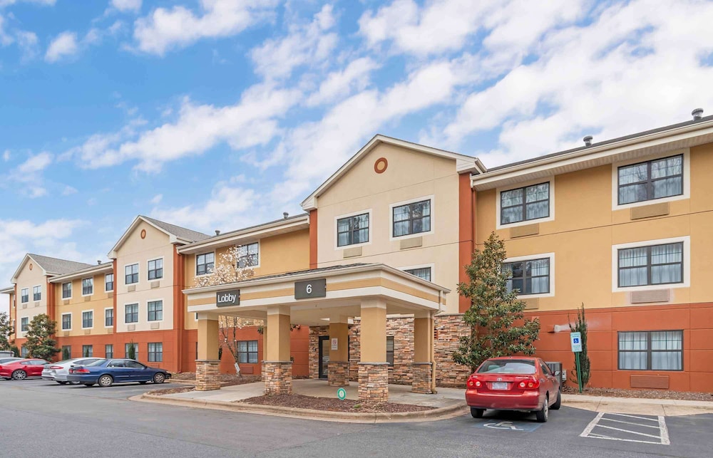 Extended Stay America - Asheville - Tunnel Road 35/38