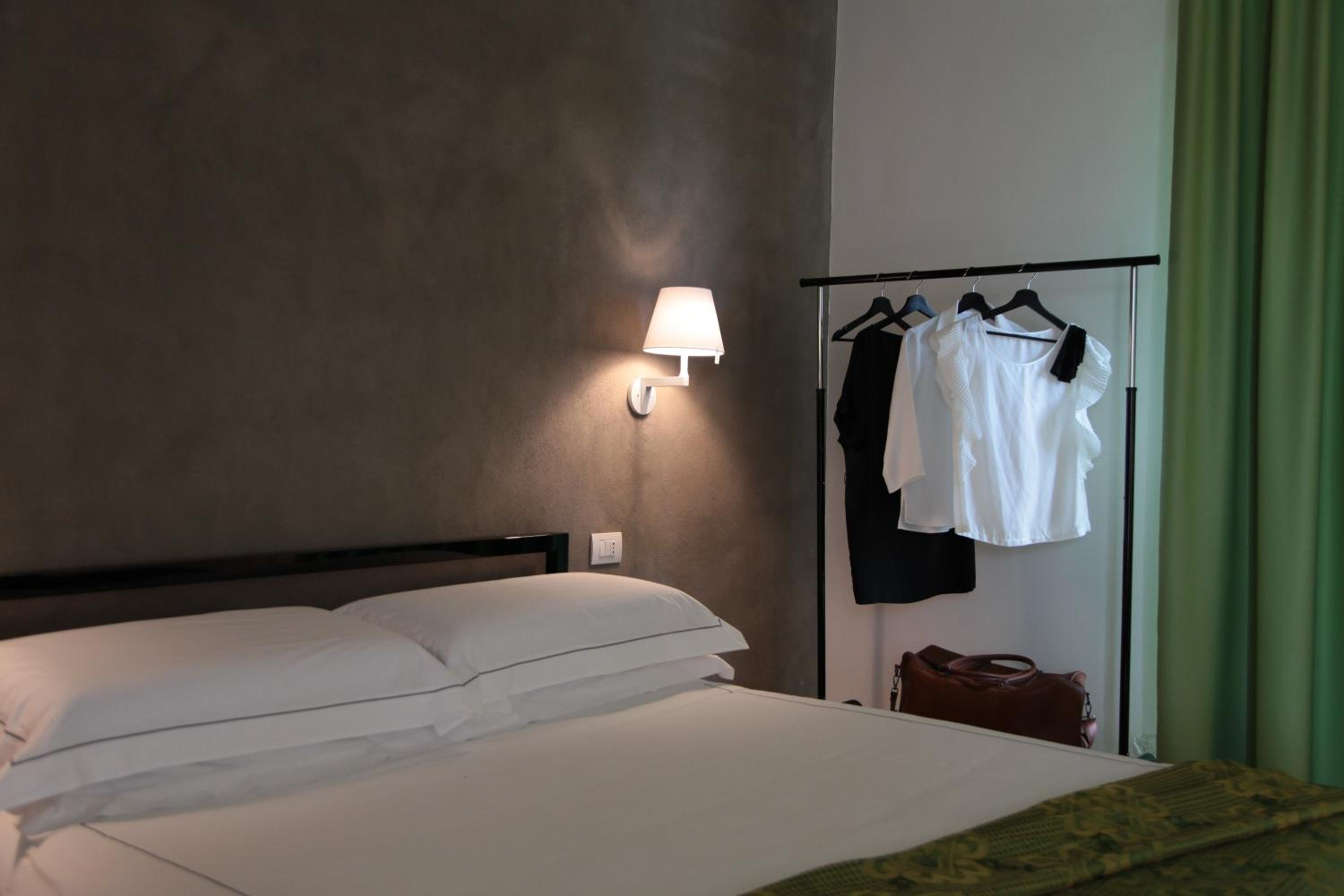 Room, Double Bed, Garden View, Separate Building