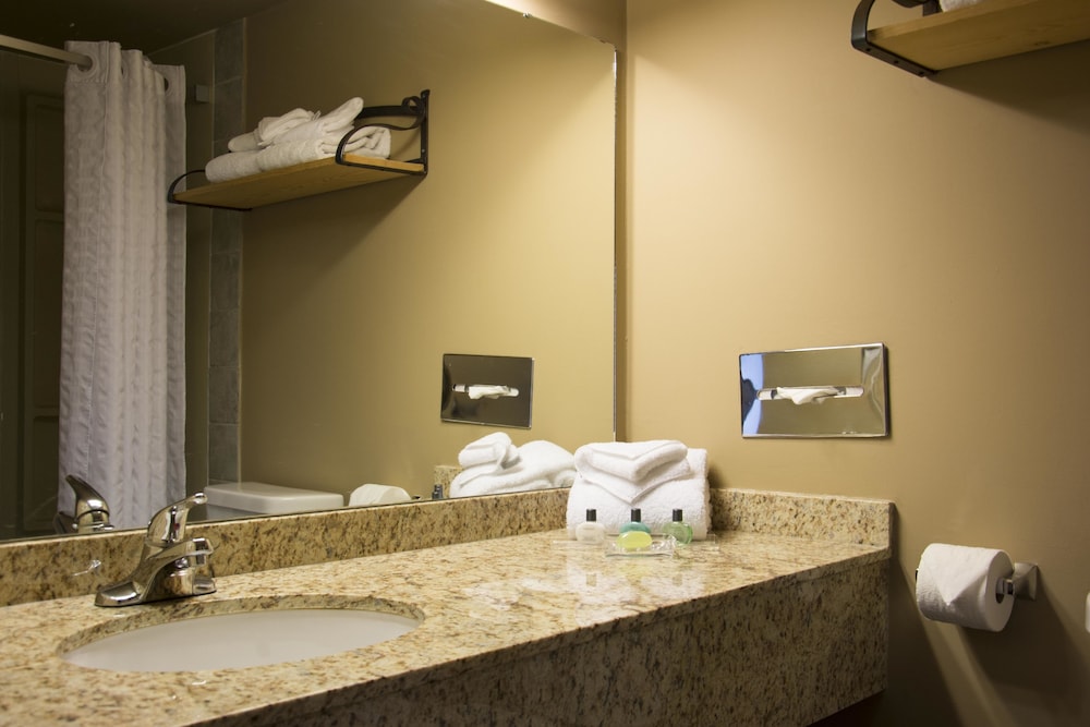 Tonquin Inn Jasper Hotel 23/37