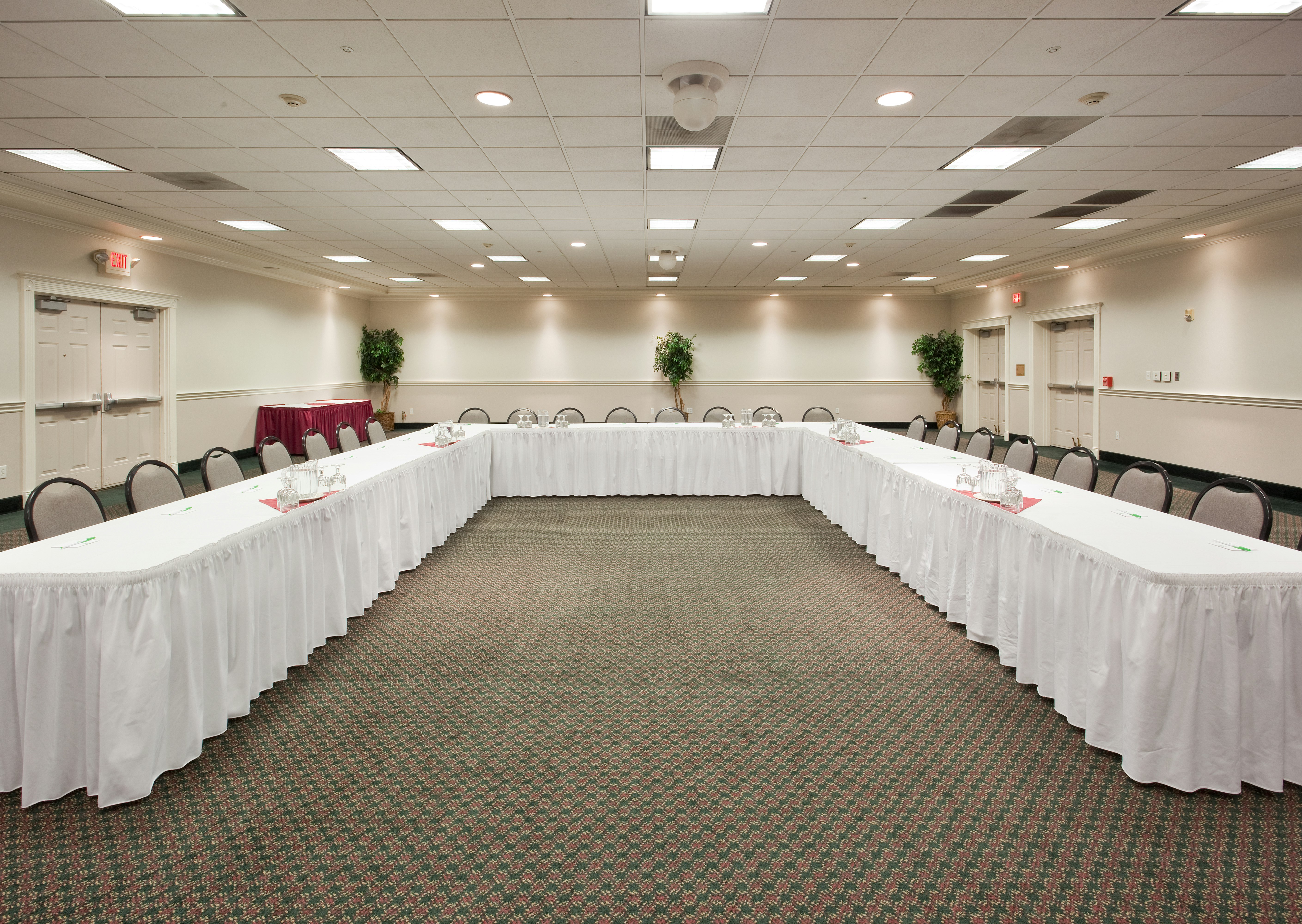 Holiday Inn Redding 40/68